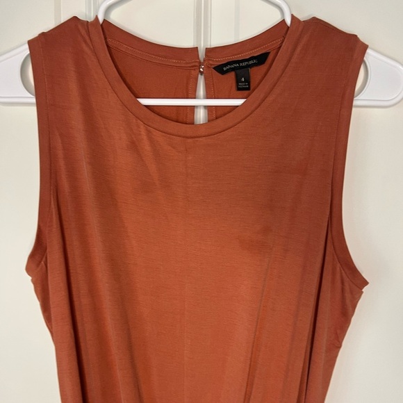 Banana Republic Sleeveless Jumpsuit with Wide-Leg Silhouette - Picture 5 of 11